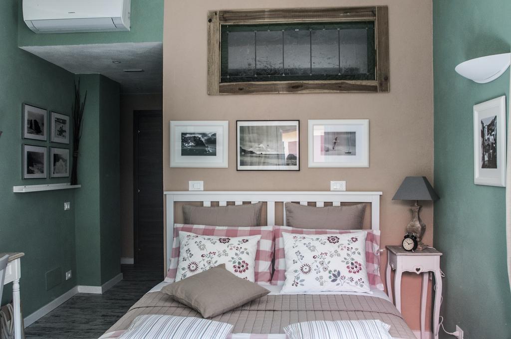 Zia Letizia Bed And Wine Hotel Monterosso al Mare Room photo