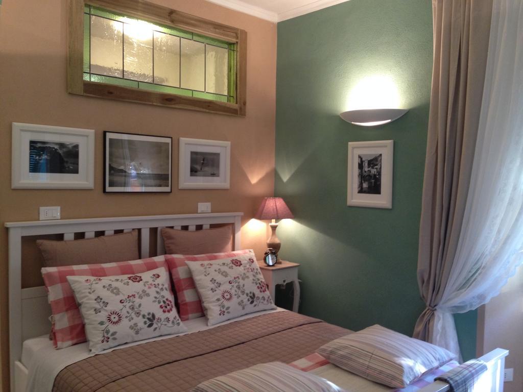 Zia Letizia Bed And Wine Hotel Monterosso al Mare Room photo